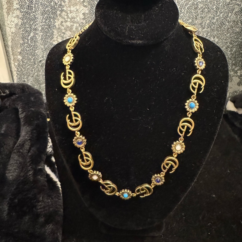 Gucci Marmont GG Floral Elegant Gold and Blue Necklace - Picture 1 of 4